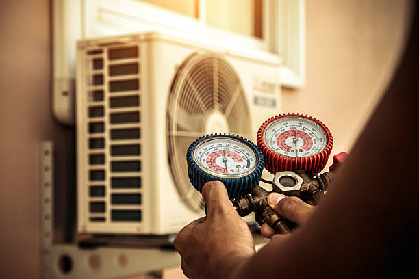 Professional Hvac Installation technician working in Fresno, CA